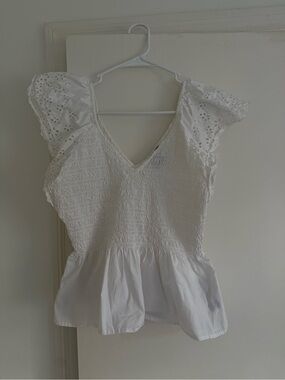 GAP White Eyelet Flutter Sleeve smocked Peplum Top